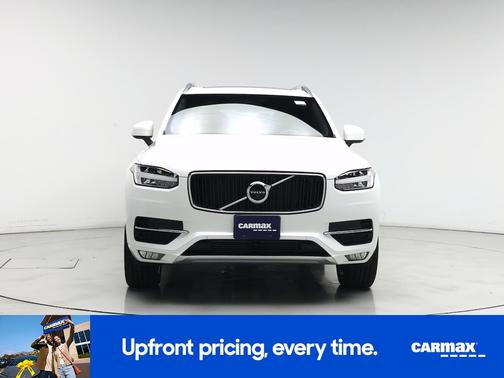 2017 Volvo XC90 T6 Momentum