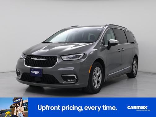 Gray 2023 Chrysler Pacifica Limited
