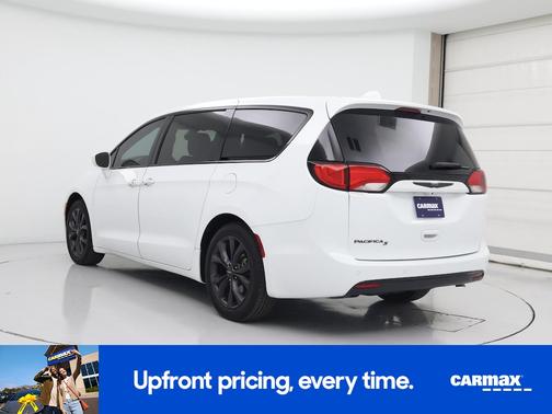 2020 Chrysler Pacifica Touring