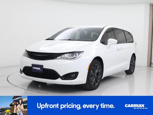 2020 Chrysler Pacifica Touring