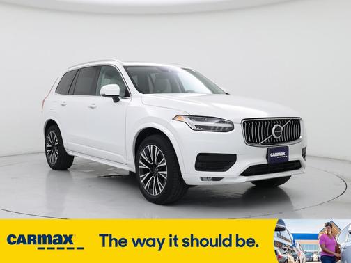 2020 Volvo XC90 T5 Momentum