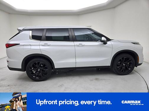 2022 Mitsubishi Outlander ES
