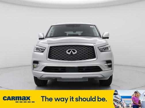 2022 INFINITI QX80 Luxe