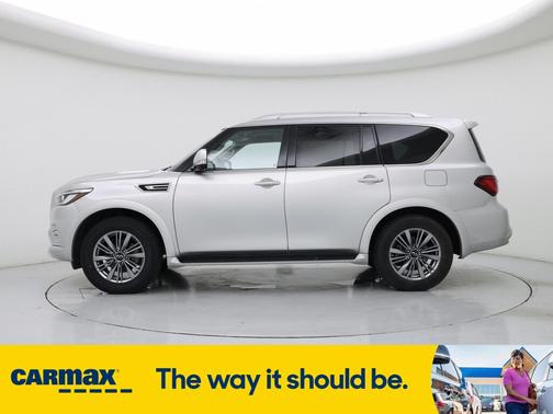 2022 INFINITI QX80 Luxe