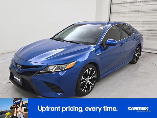 2020 Toyota Camry Hybrid SE
