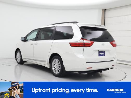 2016 Toyota Sienna XLE