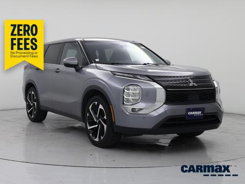 Gray 2024 Mitsubishi Outlander SE