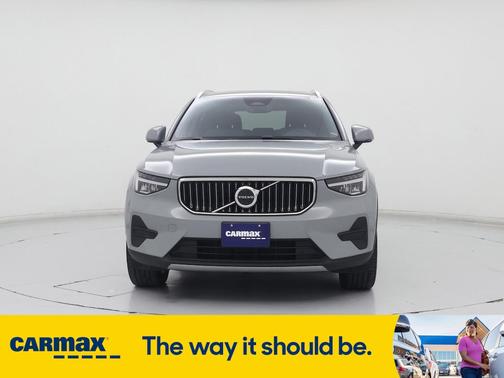2024 Volvo XC40 B5 Core Bright Theme