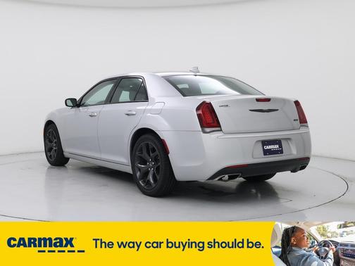 2023 Chrysler 300 Touring