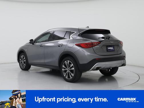 2017 INFINITI QX30 Luxury