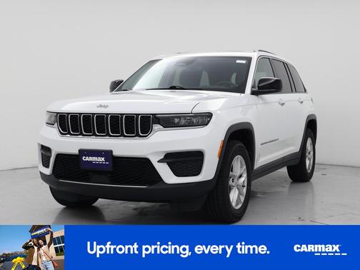 White 2023 Jeep Grand Cherokee Laredo