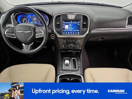 2018 Chrysler 300 Touring