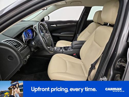 2018 Chrysler 300 Touring