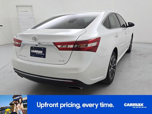 2018 Toyota Avalon XLE