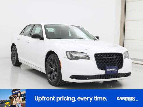 2023 Chrysler 300 Touring