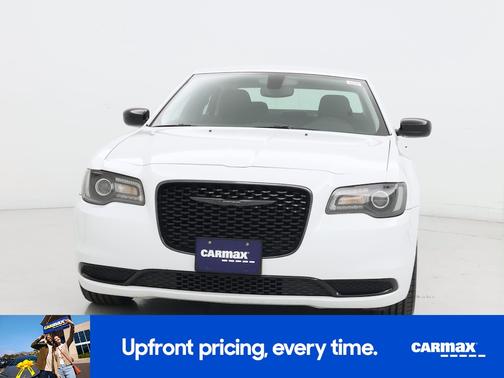 2023 Chrysler 300 Touring