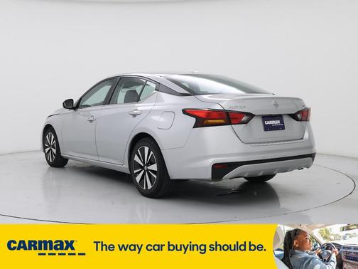 2022 Nissan Altima SV