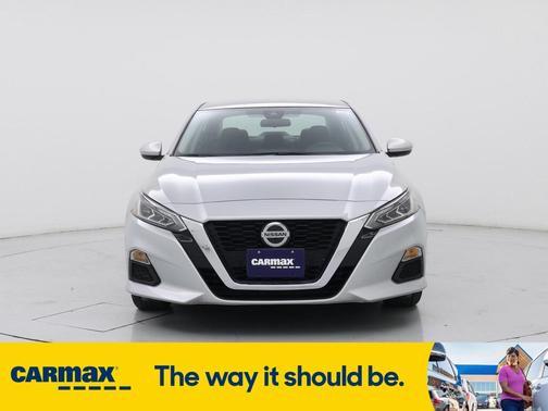 2022 Nissan Altima SV