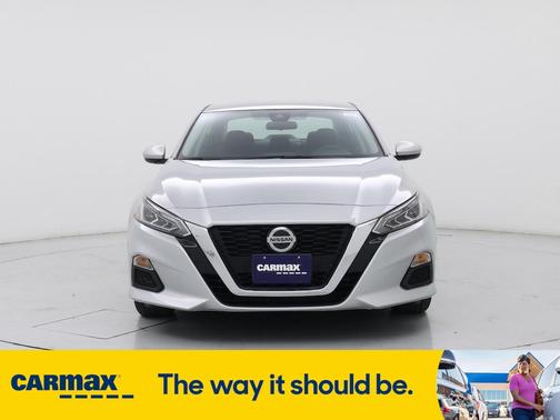 2022 Nissan Altima SV