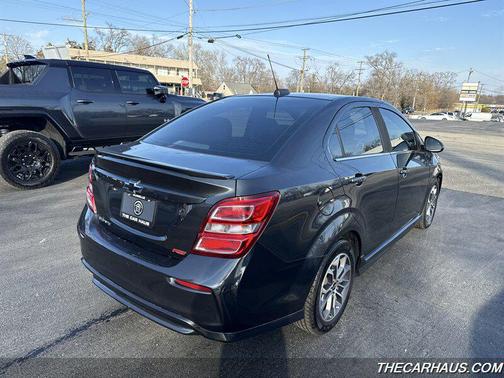 2020 Chevrolet Sonic FWD Sedan LT