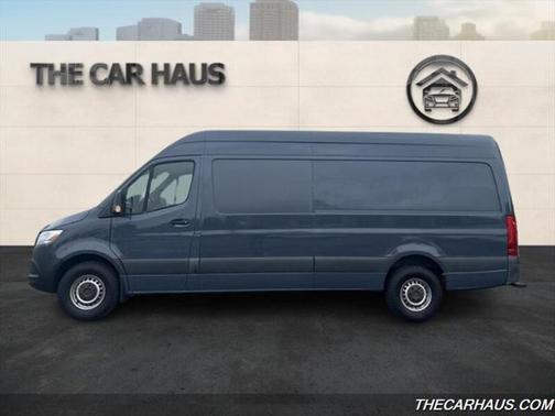 2019 Mercedes-Benz Sprinter 2500 Standard Roof