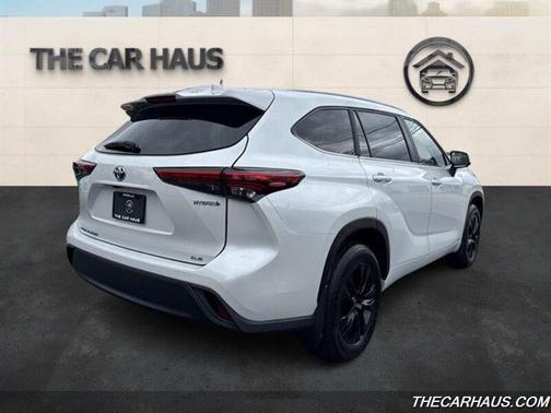 2023 Toyota Highlander Hybrid XLE
