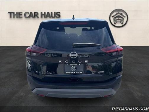 2022 Nissan Rogue S
