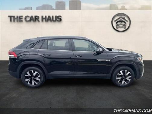 2022 Volkswagen Atlas Cross Sport 2.0T SE
