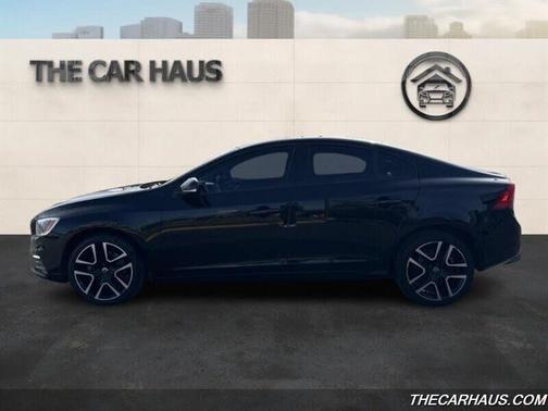 Onyx Black Metallic 2017 Volvo S60 T5 Dynamic