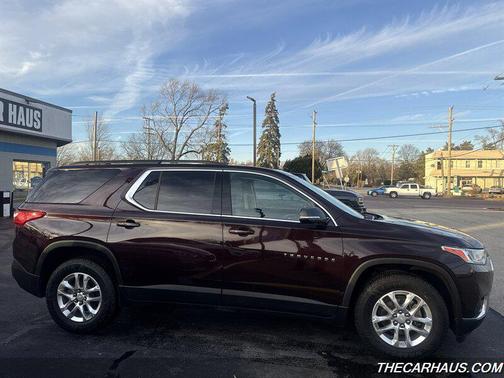 2020 Chevrolet Traverse LT Leather