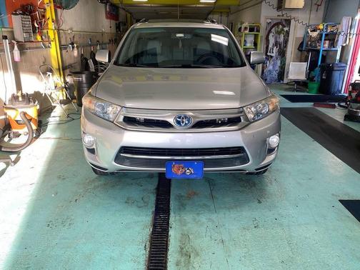 2011 Toyota Highlander Hybrid Limited