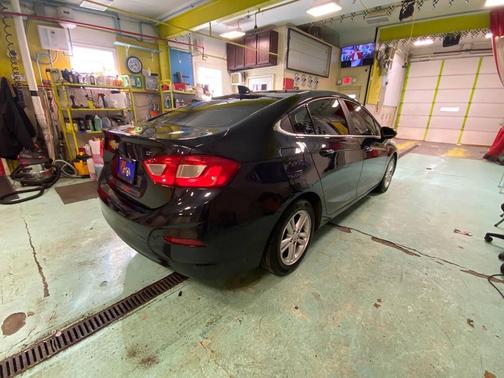 2016 Chevrolet Cruze LT Auto