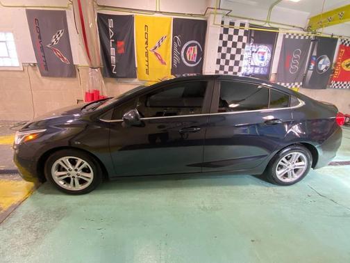 2016 Chevrolet Cruze LT Auto