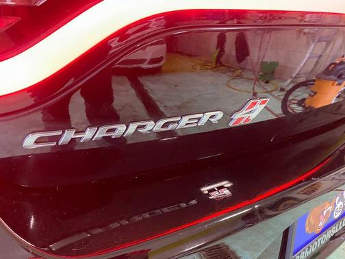 Pitch Black Clearcoat 2018 Dodge Charger GT
