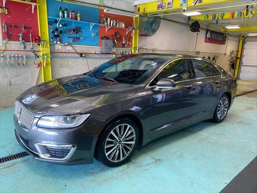 2017 Lincoln MKZ Premiere