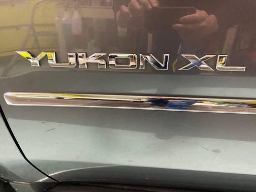 2018 GMC Yukon XL SLE