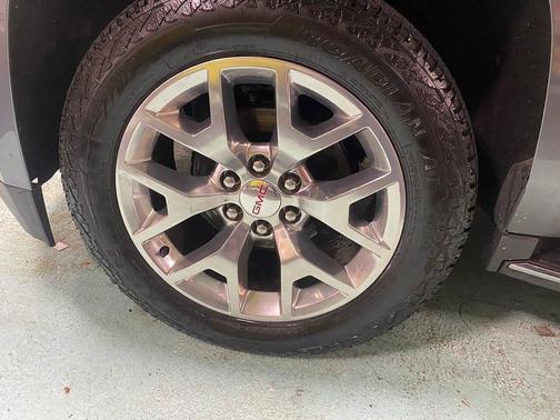 2018 GMC Yukon XL SLE