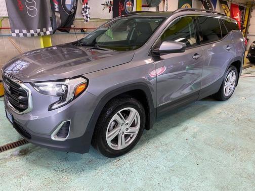Satin Steel Metallic 2018 GMC Terrain SLE