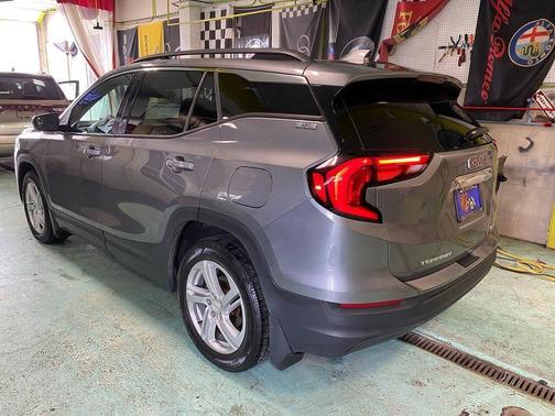 Satin Steel Metallic 2018 GMC Terrain SLE