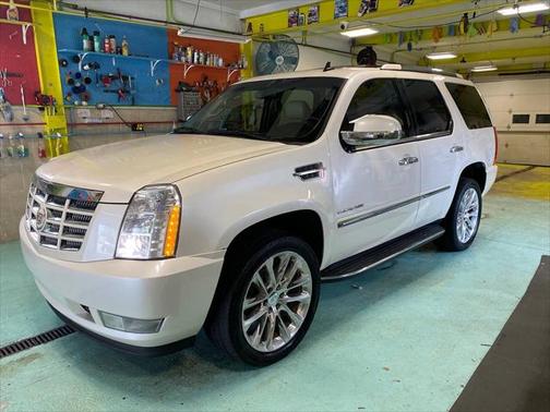 2014 Cadillac Escalade Luxury