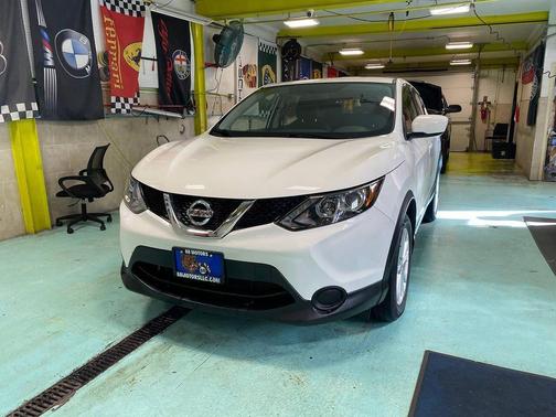 2017 Nissan Rogue Sport S