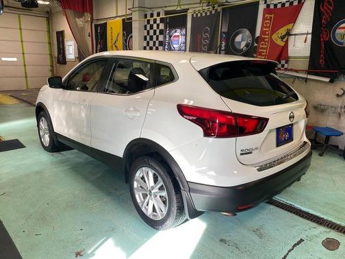 2017 Nissan Rogue Sport S