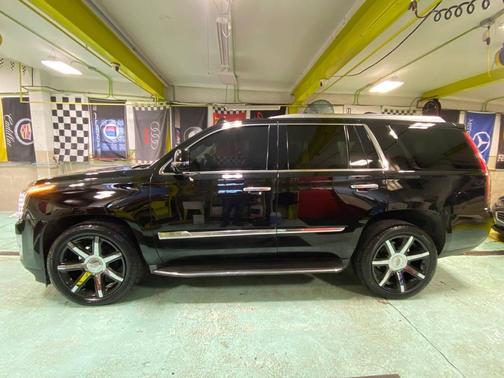 2016 Cadillac Escalade Luxury