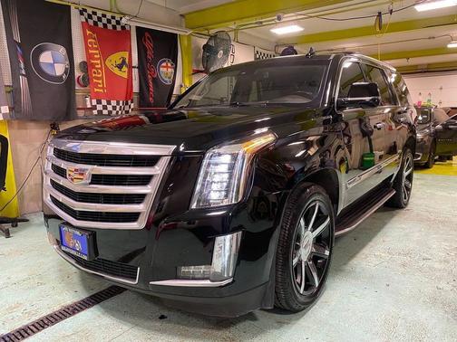 2016 Cadillac Escalade Luxury