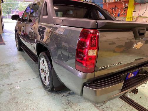 2011 Chevrolet Avalanche 1500 LTZ