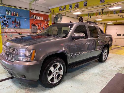2011 Chevrolet Avalanche 1500 LTZ