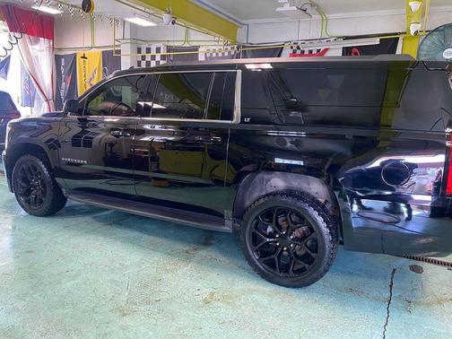 Black 2017 Chevrolet Suburban LT
