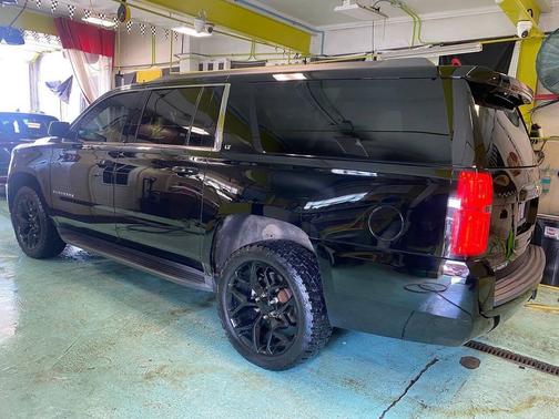 Black 2017 Chevrolet Suburban LT