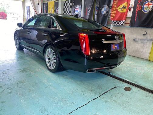 Black Diamond Tricoat 2015 Cadillac XTS Luxury