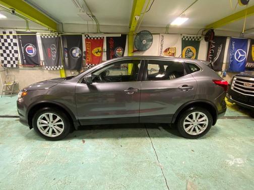 2017 Nissan Rogue Sport S